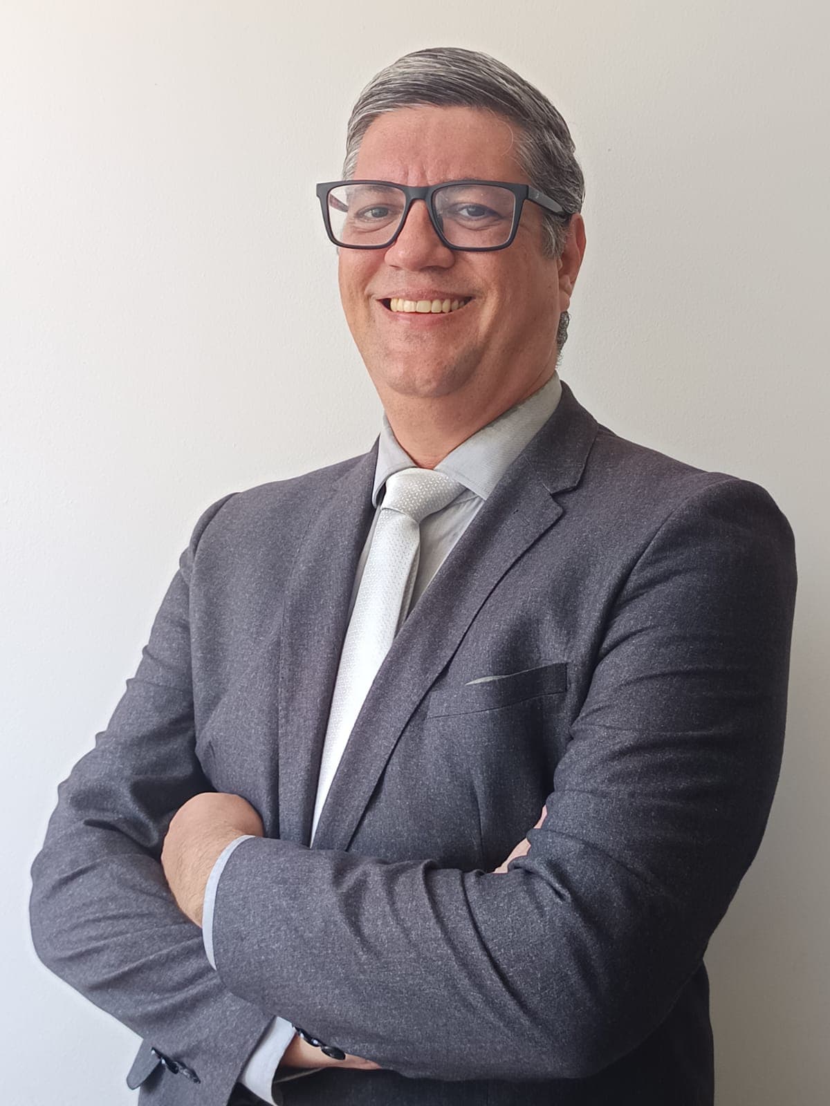 Dr. Felipe Klein